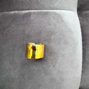 Jenny bird cocktail ring. Size 7.